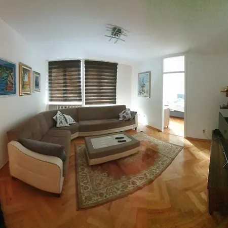 Apartment Apartman M&m *